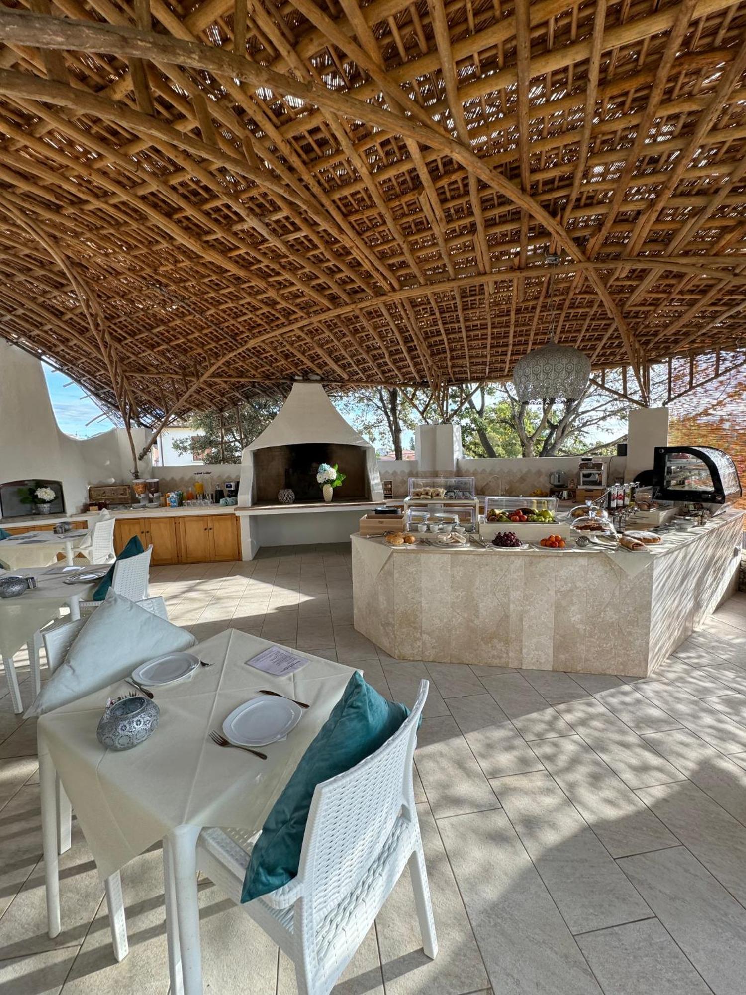Hypnos Boutique Hotel San Teodoro  Bagian luar foto